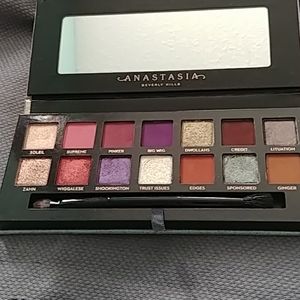 ABH x Jackie Aina palette